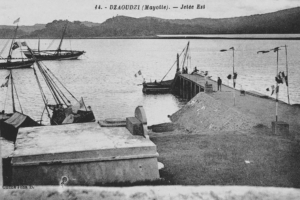 L'embarcadère à Dzaoudzi - Mayotte // Archives départementale de Mayotte | Le Mahorais