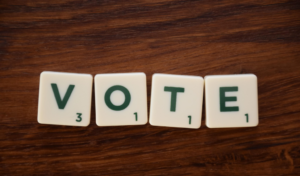Illustration des vote pour la campagne de municipale de 2026 à Mayotte par RGY23 de Pixabay | Le Mahorais