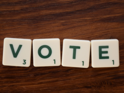 Illustration des vote pour la campagne de municipale de 2026 à Mayotte par RGY23 de Pixabay | Le Mahorais